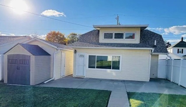 Cute 2bed room bring lots of energy place to get away !
