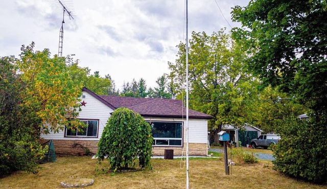 Cute 3BR 2bath, BBQ, AC, Patio, kitchen, firepit