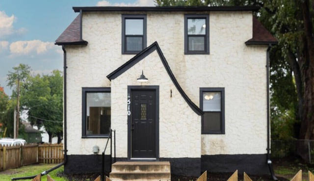 Cute and Clean Forest Lake home with character and charm.
