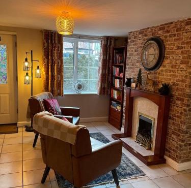 Cute and cosy cottage in the lovely Oxton village