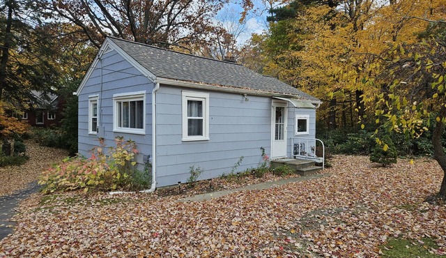 CUTE and COZY COTTAGE I