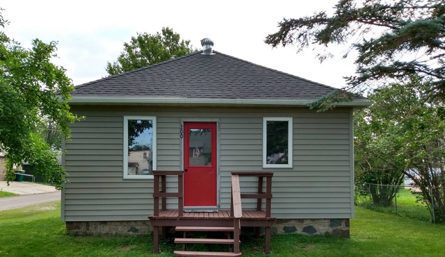 Cute and cozy two bedroom/one bath home