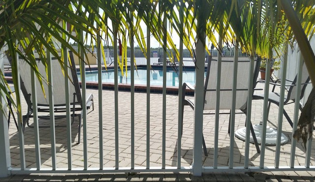 Cute and Cozy villa with a screened front deck in the heart of the Everglades.