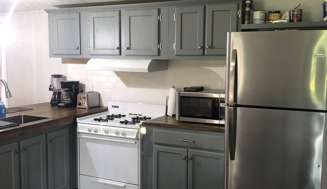 Cute and Cozy Vacation Stay on the Eastern Shore!