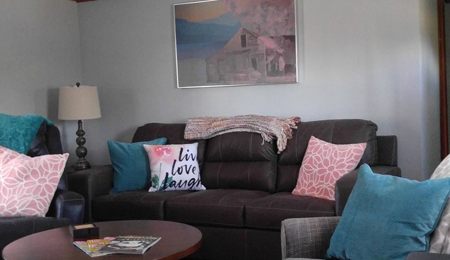 Cute and Quiet Hide-A-way