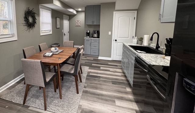 Cute apartment in Downton Olathe