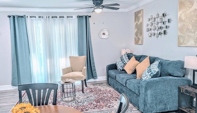 Cute Apartment Near the Airport-9B