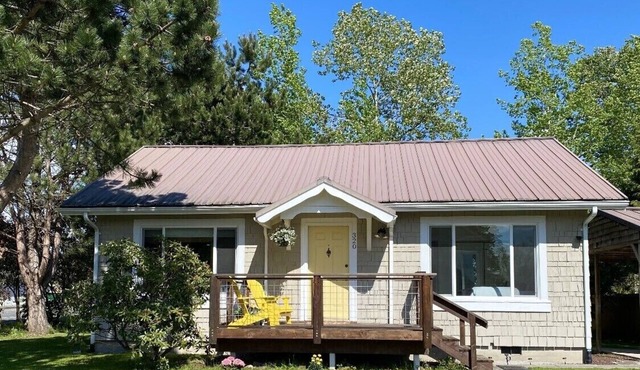 Cute Blaine Bungalow, recently remodeled, great location