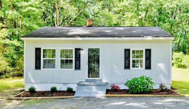 Cute Bungalow in Hillsborough