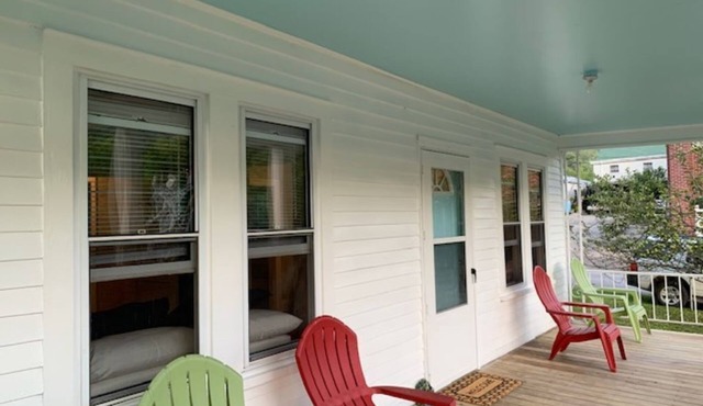 Cute Bungalow in NewRiver Gorge National Park(sleeps 6, pet friendly)