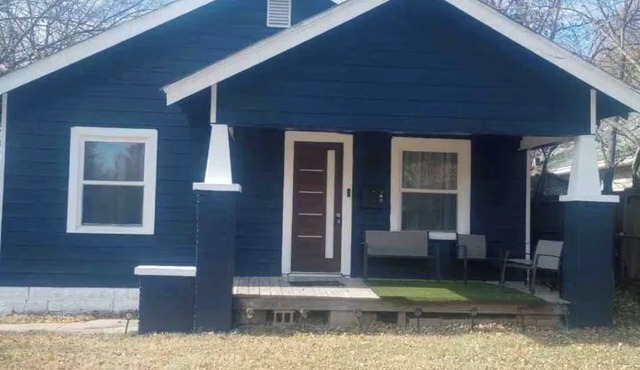 Cute Bungalow on Quiet Street
