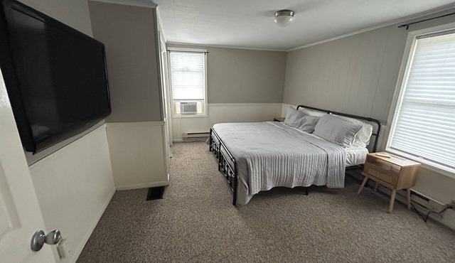 Cute Clayton Village Apartment. Dog friendly. With Boat Parking.