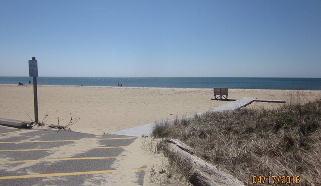 Cute, Clean & Conveniently Located & Pets Welcomed