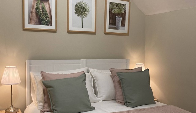 Cute comfortable and characterful country cottage in the heart of England.