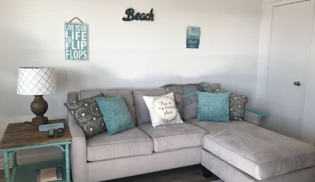 Cute Condo Steps from the Beautiful Gulf of Mexico