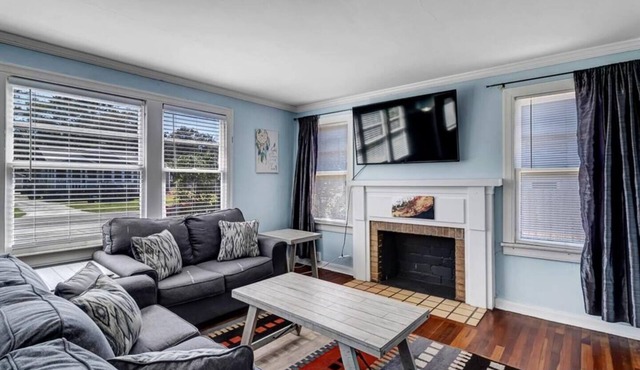 Cute cottage in Central Jax | 10 min from NAS Jax