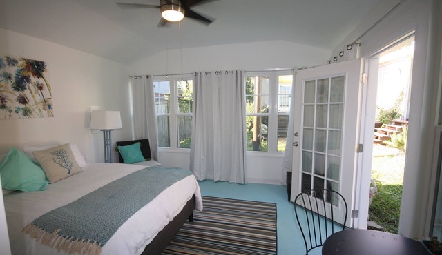 Cute Cottage in Historic District with pool