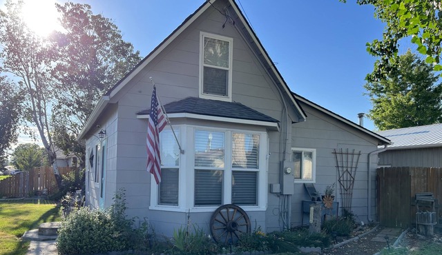 Cute Cottage in Middleton