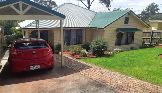 Cute cottage in the suburbs