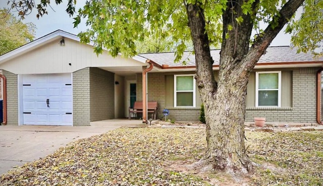 Cute cottage just off I40, Kilpatrick Turnpike and near Crest