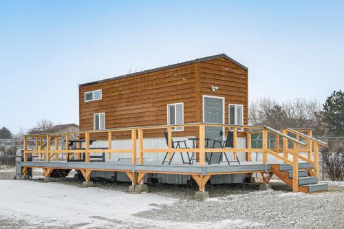 Cute Couples Tiny Home, 8 Mi to Downtown Helena!