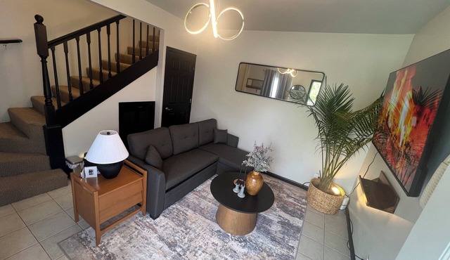 Cute & Cozy, 1bd Condo Apartment/townhouse