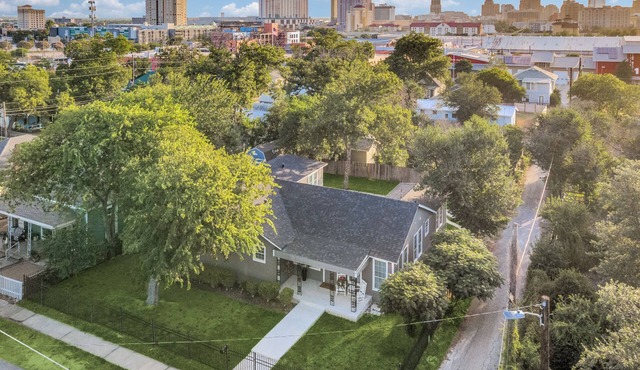 Cute & Cozy 4BR home in Historic Downtown SA