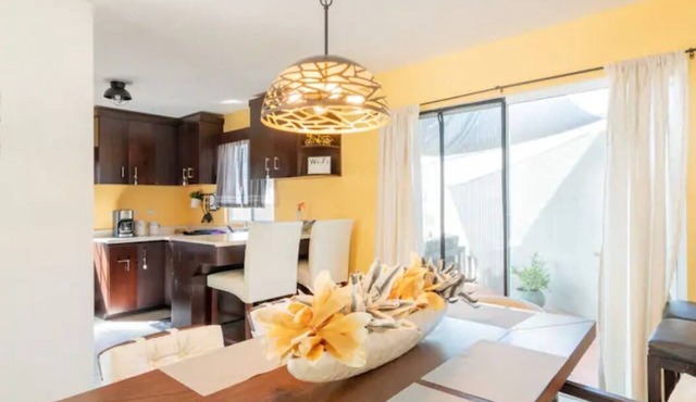 Cute, cozy, and relaxing home near the beach in Ensenada! No club noise!