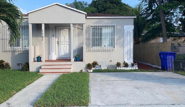 Cute, cozy mother-in-law suite in the heart of Miami