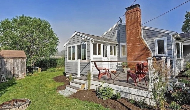 Cute family home in a beautiful beach town