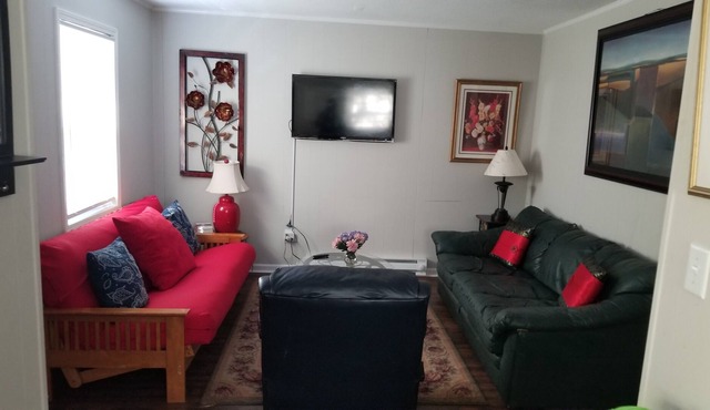 Cute Fenced Downtwn Domicile Pet Friendly near Duke Hospital