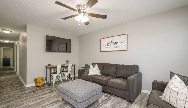 Cute Four Bedroom, Two Bath in Downtown Phoebus!