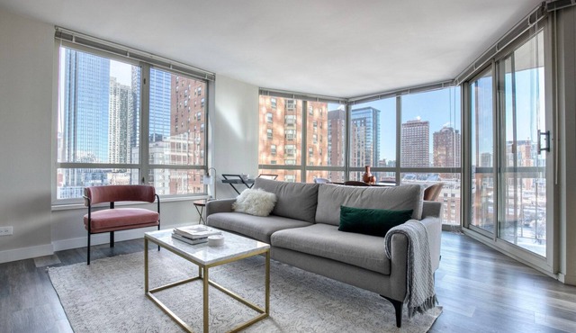 Cute Gold Coast 2BR w/Outdoor Terrace, nr Beach & L, by Blueground