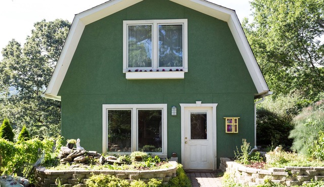 Cute Heart Cottage