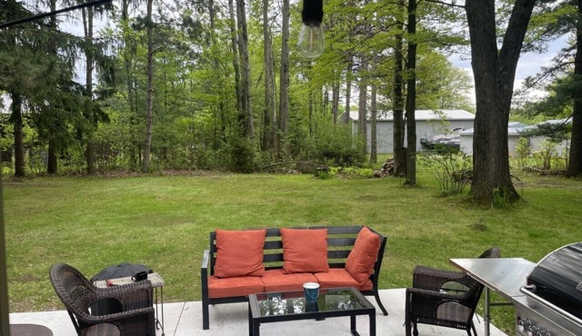 Cute home across the street from full rec-Chain O Lakes Waupaca