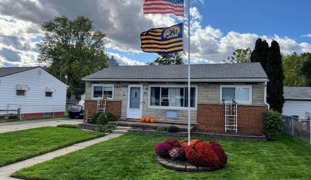 Cute home near EMU and U of M
