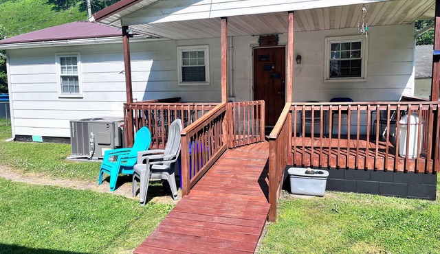 Cute Little Whole House For Rent Franklin’s Lodge