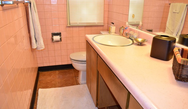 Cute Malvern Hill 3bd/1.5 ba Bungalow, Sleeps 8