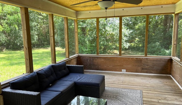 Cute McRee Manor with large screened porch