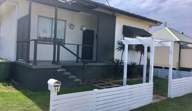 Cute miners cottage in CBD. 10min drive to Hunter Valley vineyards