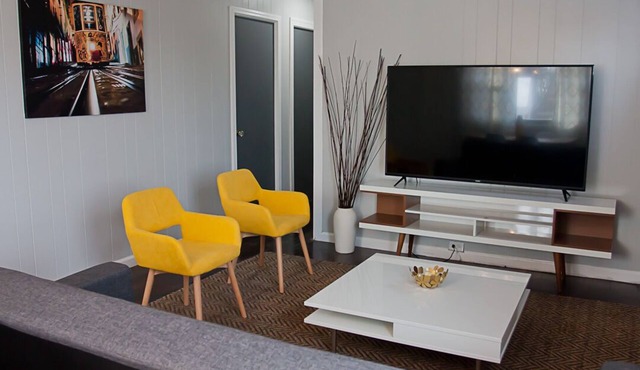 ‼️Cute Modern Cottage 3 min from Purdue Campus! ‼️