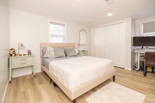 Cute Newly Remodeled Home Close to Notredame 2Bed