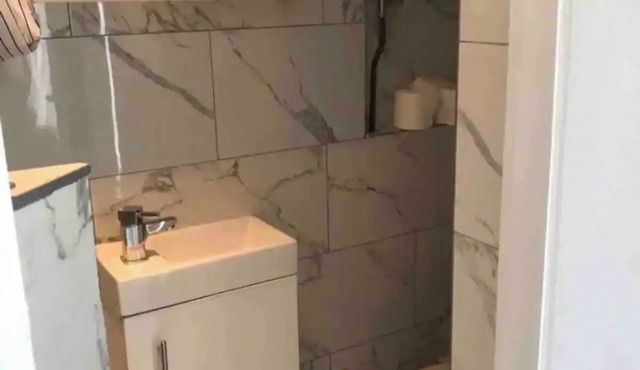 Cute Newlyn Home With Whole View. Perfect Location