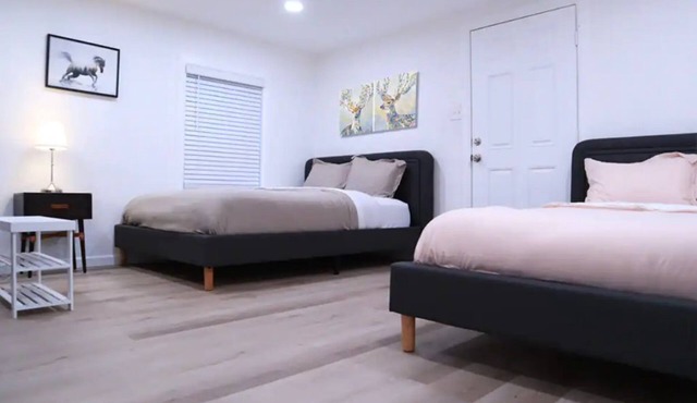 Cute Small Studio | Trinity Groves