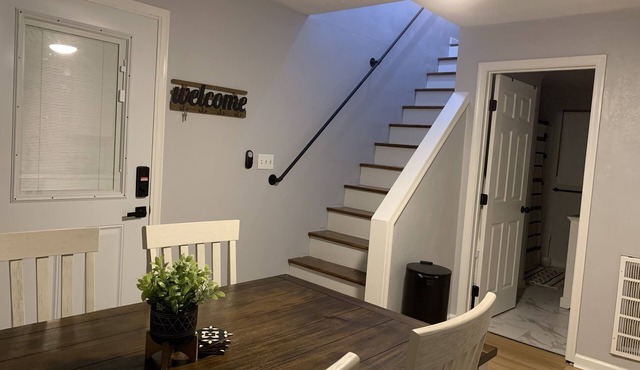 Cute Space Near TownCenter 15 Minutes from Beaches