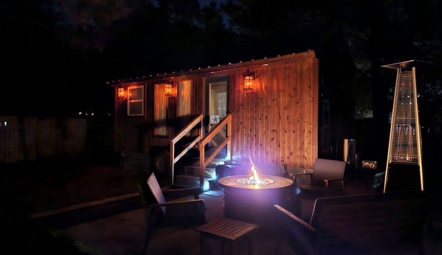 Cute Tiny Home with Animals near the Gulf Coast in Navarre, Florida