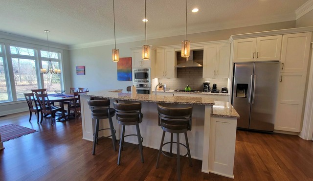 Cuthbert Place/No Stairs, 2 bed, 2 bath, Pet Friendly, 2 mi to Mayo Clinic