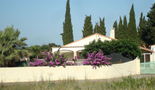 Cuxac D Aude: Apartment in house with private garden