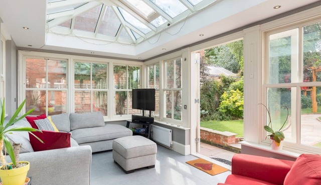 CV8 2GB 17 Stoneleigh Road, Kenilworth · Spacious 4Bed Home in Kenilworth with Parking | Pass The Keys