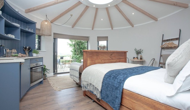 Cynefin Roundhouse - A luxury cabin exclusive for couples with hot tub.